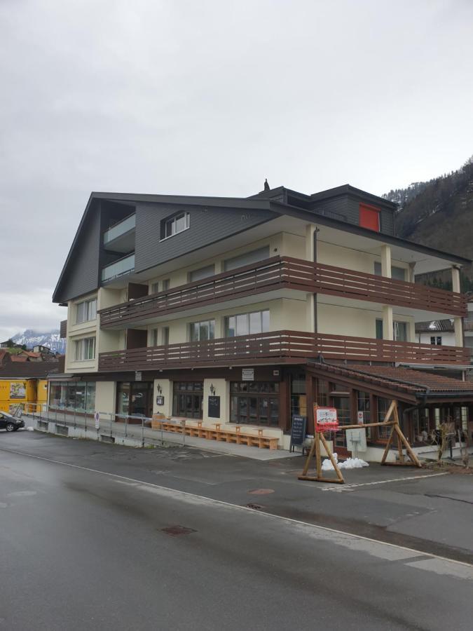 Dorfklatsch